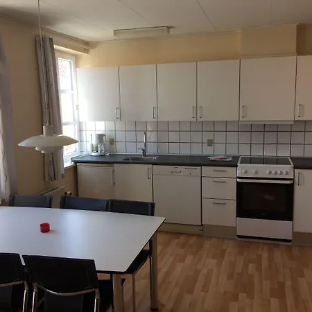 Lokken Badehotel Apartments מלון
