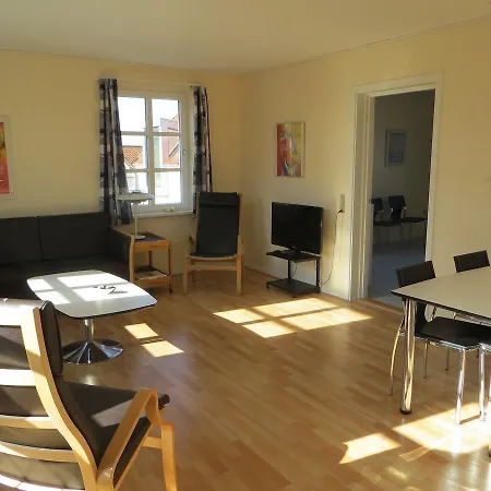 Lokken Badehotel Apartments מלון לוקן