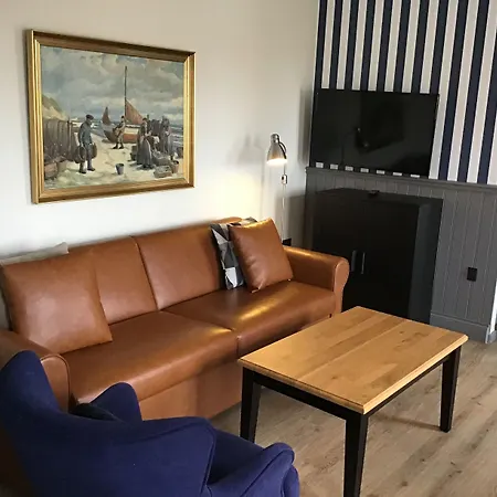Lokken Badehotel Apartments מלון לוקן