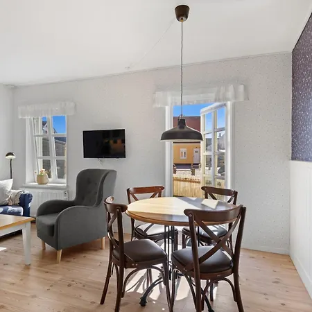 Lokken Badehotel Apartments לוקן