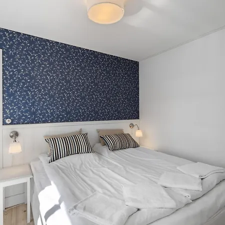 Lokken Badehotel Apartments מלון