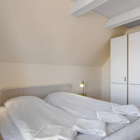 Lokken Badehotel Apartments מלון 3*
