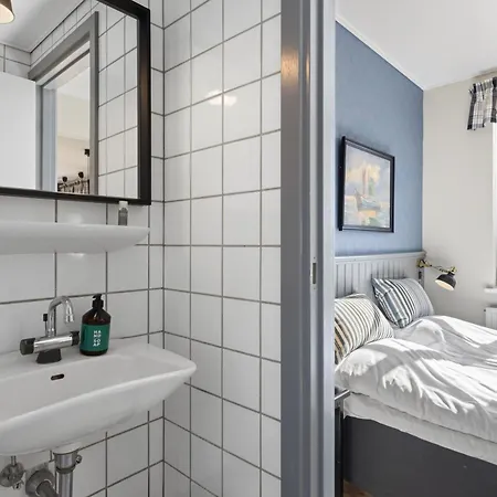 Lokken Badehotel Apartments מלון