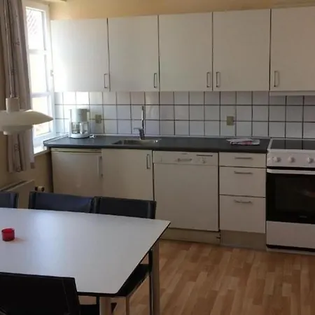 Lokken Badehotel Apartments 3* לוקן