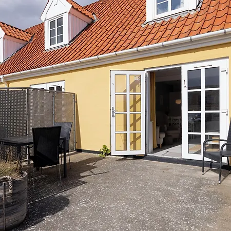 Hotel Lokken Badehotel Apartments 3*