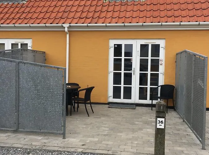 Hotel Lokken Badehotel Apartments 3*